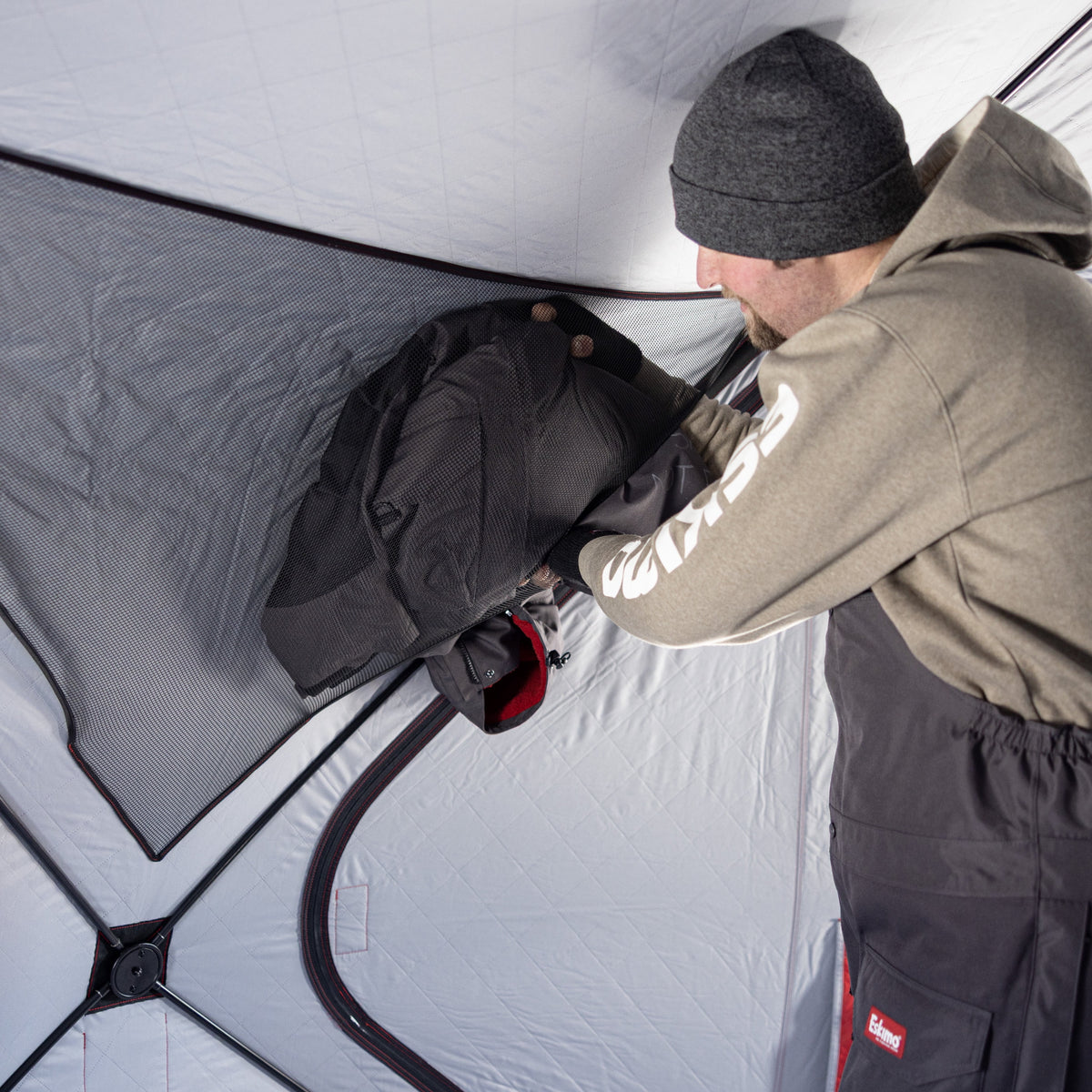 Eskimo? Outbreak 450XDP, Abri de pêche sur glace portable à ouverture rapide, 4-5 personnes, Rouge/Noir, 50450