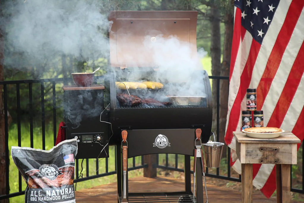 Barbecue à granulés et au bois Pit Boss 700 Classic avec gril à flammes