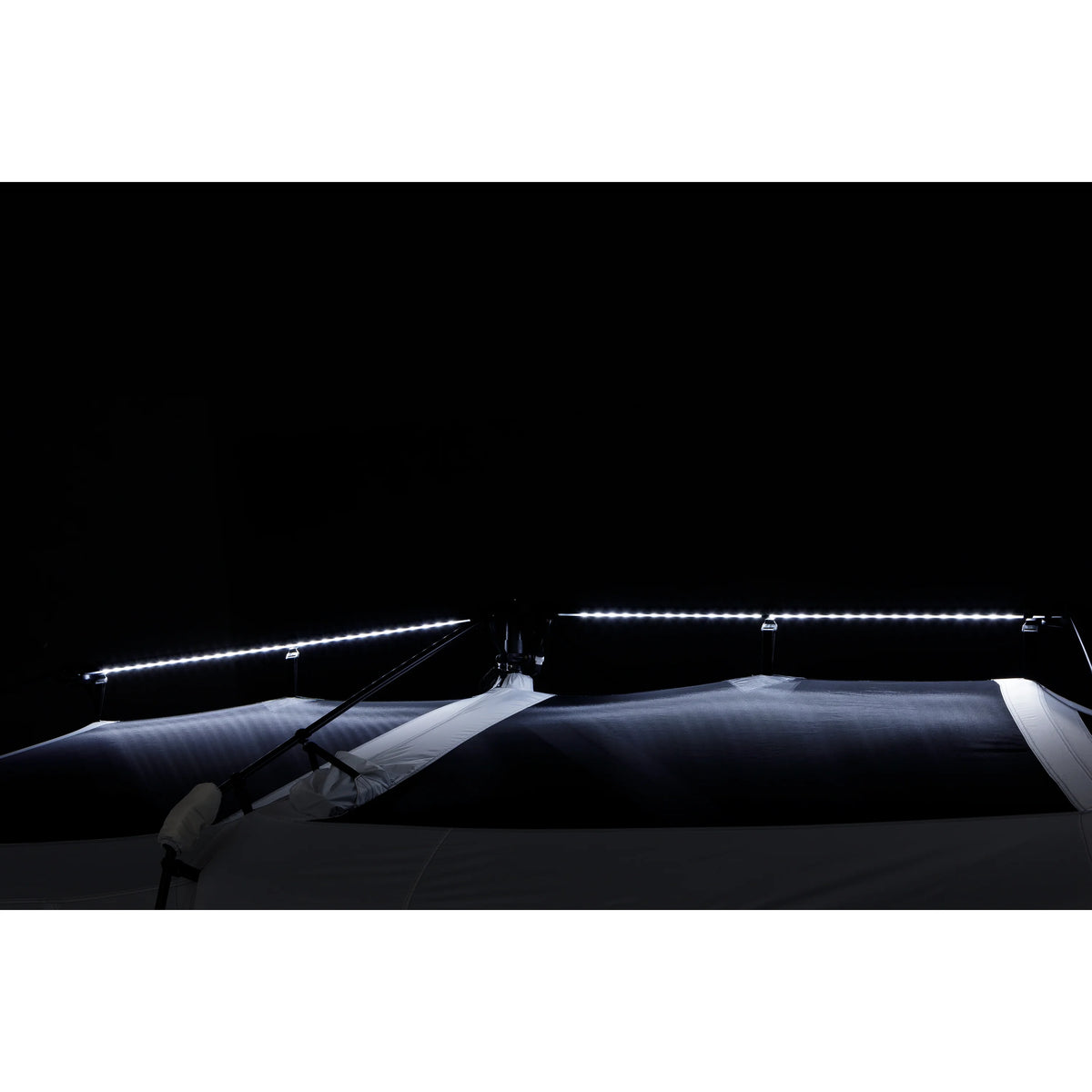 Tente cabane instantanée Ozark Trail pour 8 personnes avec arceaux lumineux LED et enceinte Bluetooth
