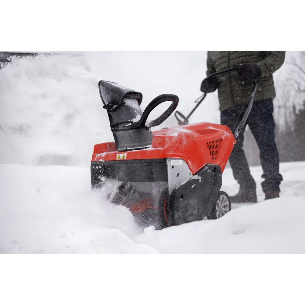 Souffleuse à neige à une étape Troy-Bilt 123 cc 21 avec moteur à essence, 31A-2M5G766