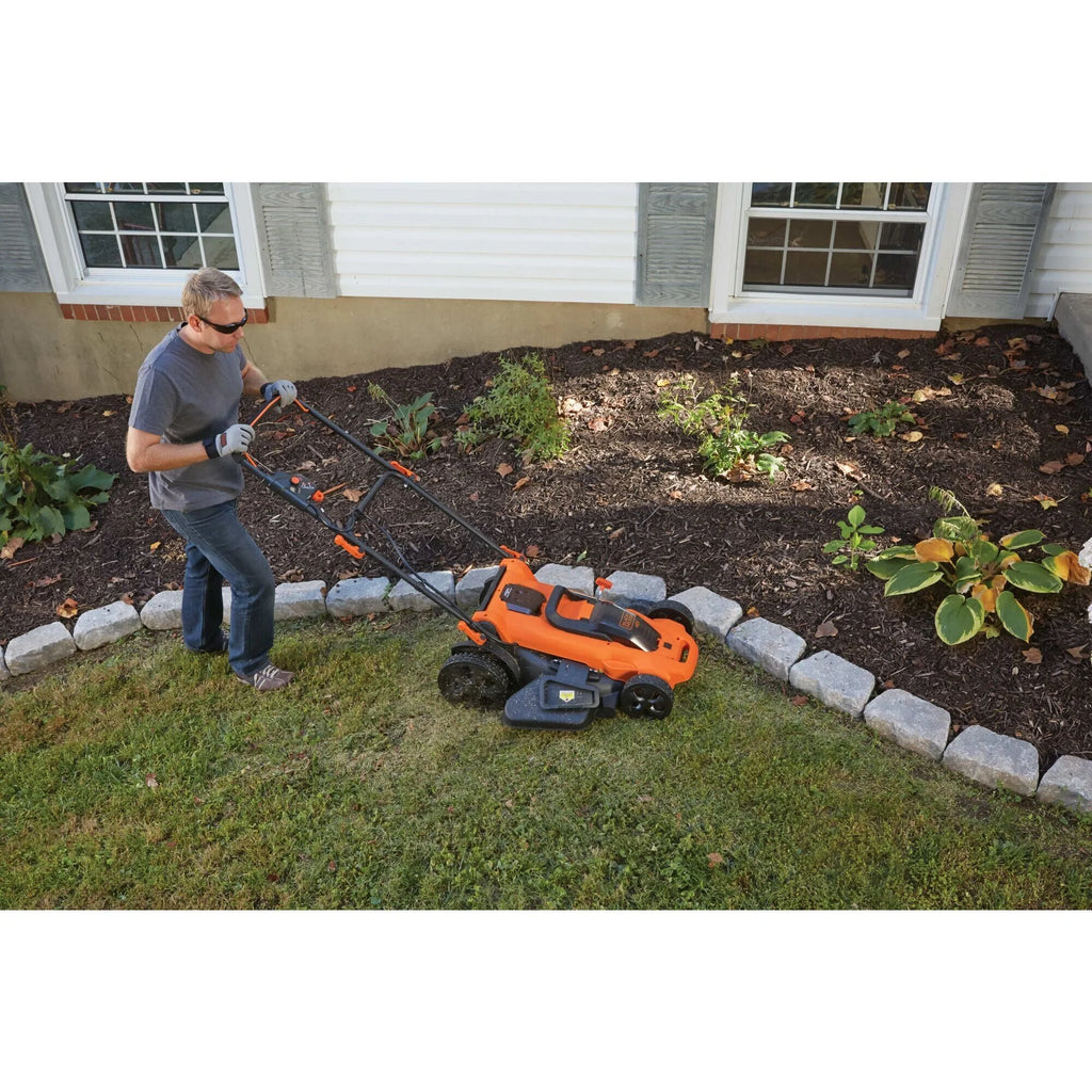 Tondeuse à gazon sans fil BLACK+DECKER 40V MAX* avec batterie et chargeur inclus, (CM2043C)