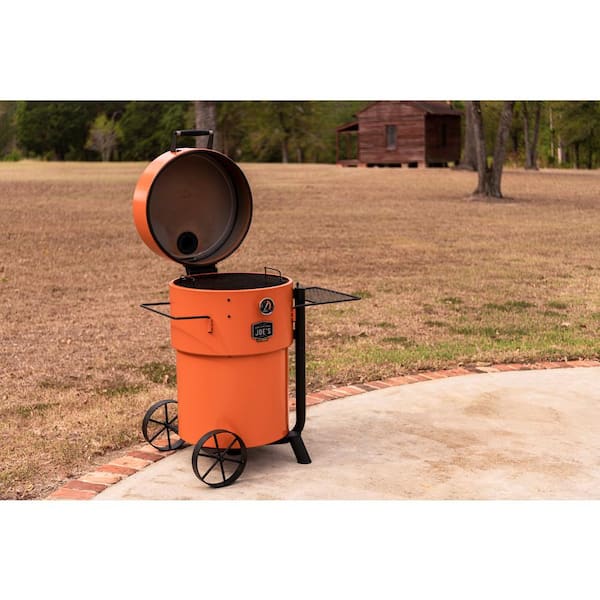 Fumoir et barbecue à tambour Bronco Pro Charcoal orange avec 366 po² d’espace de cuisson