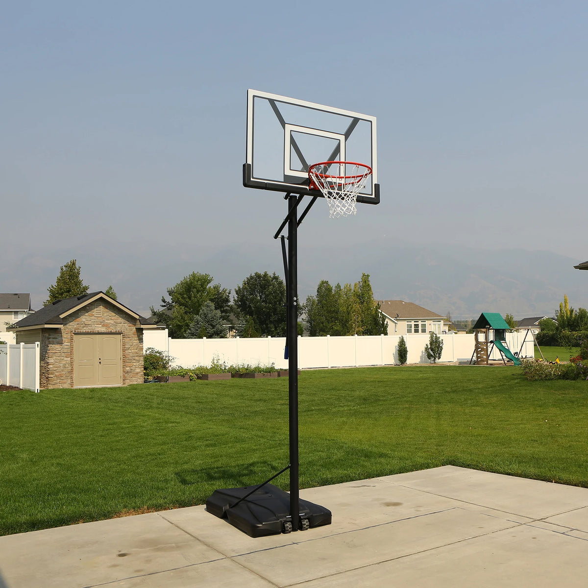 Panier de basket portable incassable Lifetime de 48 pouces avec bras robuste réglable et arceau Slam-It, modèle C 90585 – Jeu en plein air