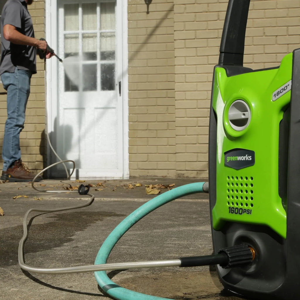 Produit arrêté - Nettoyeur haute pression électrique filaire Greenworks 1600 PSI, 13 A, 1,2 GPM, 5100102