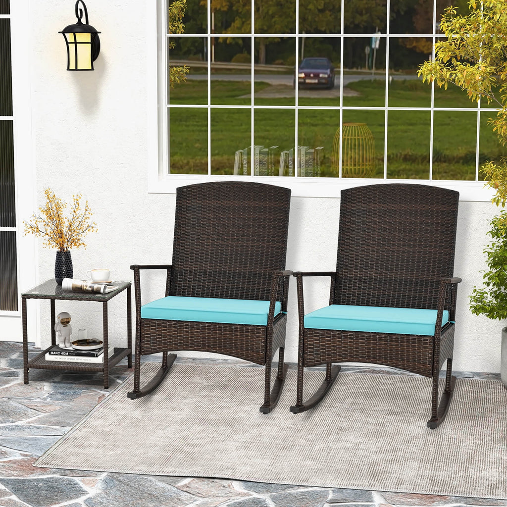 Costway Serenity Ensemble de patio 3 pièces avec fauteuils à bascule en résine tressée, coussins blancs et table basse à 2 niveaux