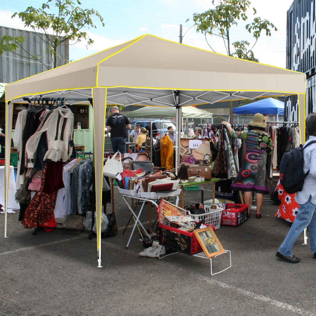 HOTEEL Chapiteau pop-up 10x10 avec murs latéraux, Tente imperméable pour fêtes et événements de mariage, Gazébo d'extérieur instantané avec sac de transport, piquets, cordes et sacs de sable, Noir