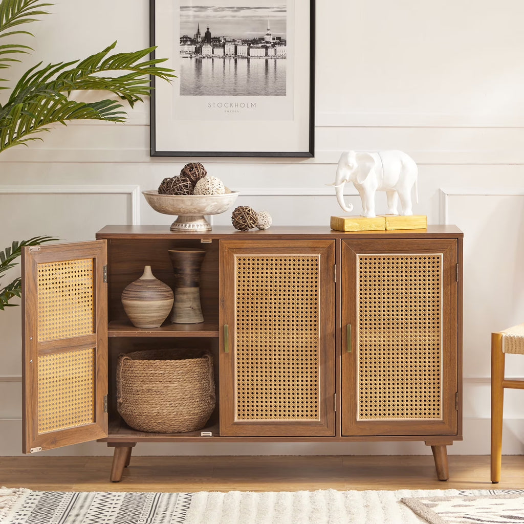 Buffet Boho en bois à 3 portes, meuble de rangement avec portes en rotin, noyer