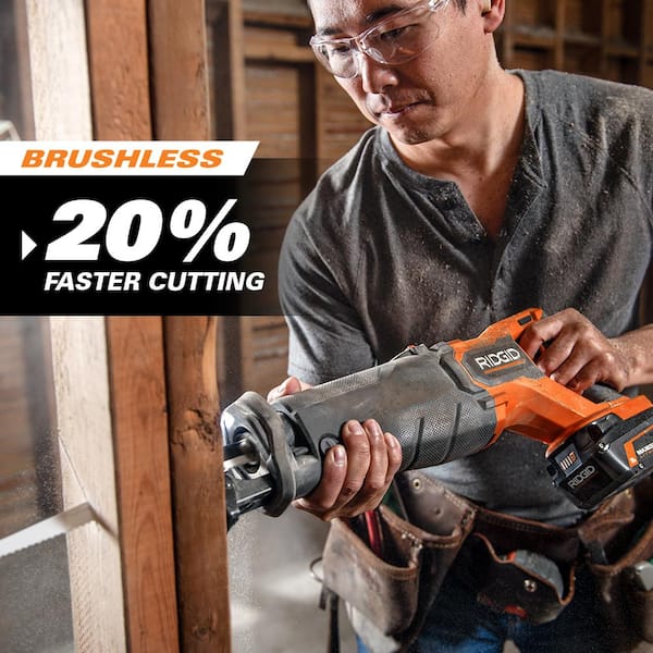 Kit combiné sans fil 18 V sans balais de 4 outils avec scie circulaire 18 V sans balais de 7-1/4 po, meuleuse d’angle 18 V sans balais de 4-1/2 po