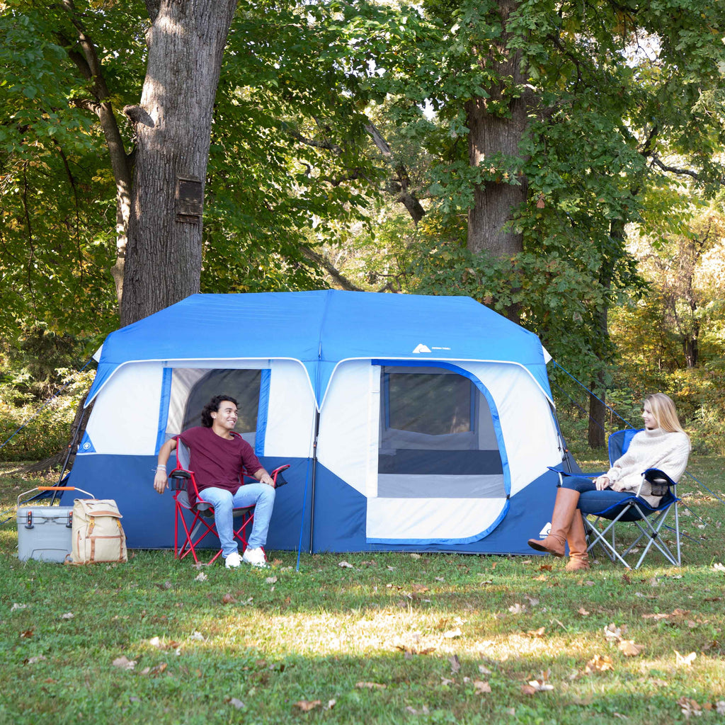 Tente cabane Ozark Trail 13' x 9' pour 8 personnes avec arceaux lumineux à LED, 32 lb