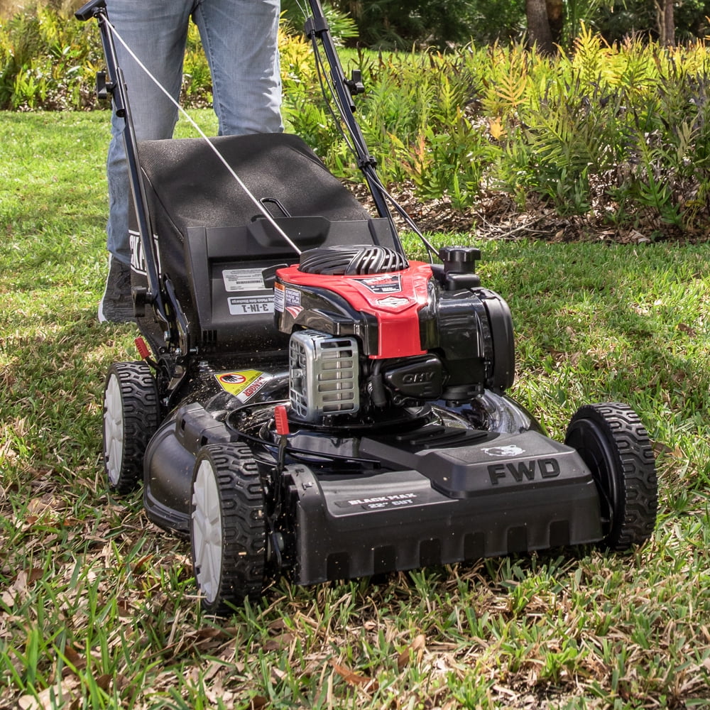 Tondeuse autotractée Black Max 21 avec moteur Briggs and Stratton E550 de 140 cc