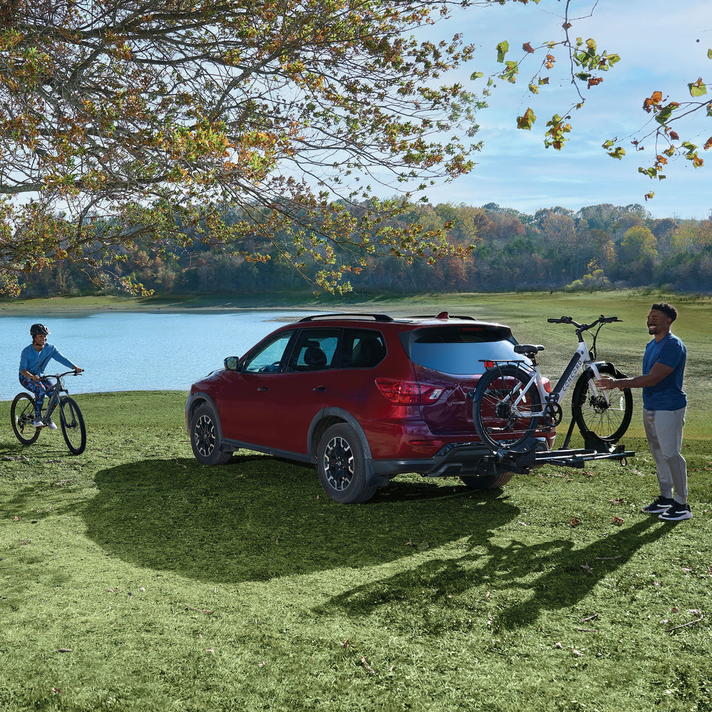 Porte-vélos en acier à plateforme premium Ozark Trail avec capacité de charge de 132 lb, compatible avec les vélos électriques et les récepteurs d’attelage de 2 po