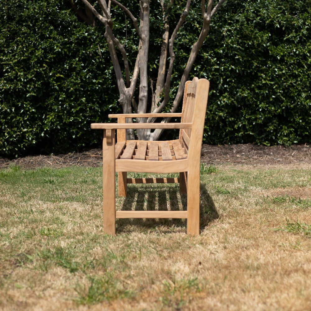 Banc 53 Ash & Ember Hawthorne en teck de grade A, Accueille 2 personnes confortablement, Mobilier de patio en bois massif résistant aux intempéries pour intérieur et extérieur avec lattes rapprochées, dossier incurvé, accoudoirs