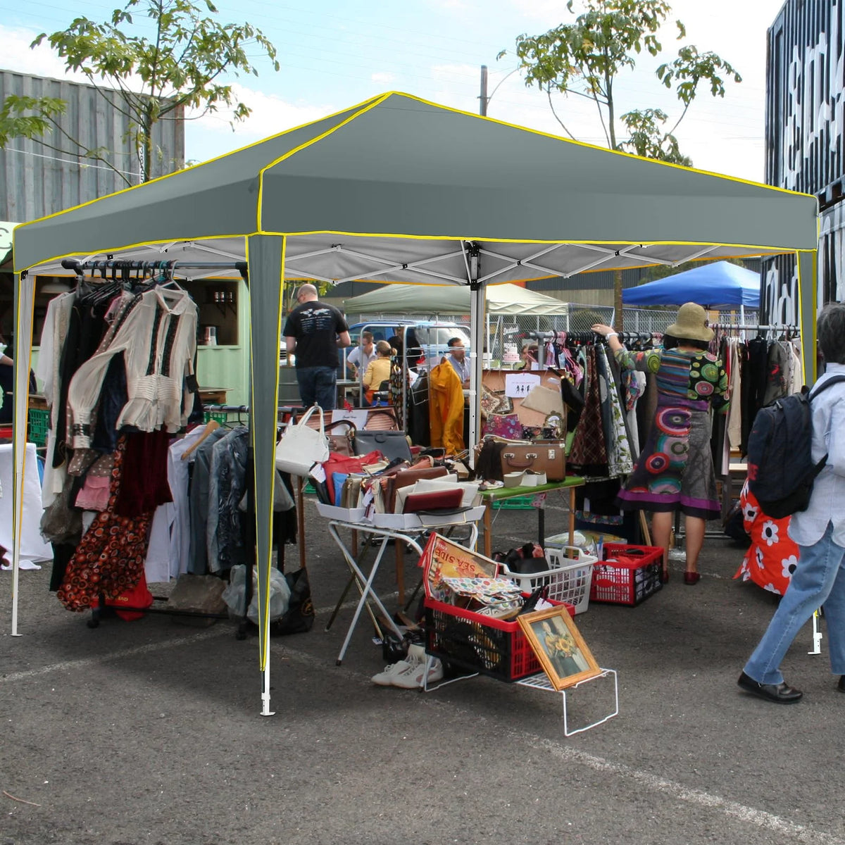 HOTEEL Chapiteau pop-up 10x10 avec murs latéraux, Tente imperméable pour fêtes et événements de mariage, Gazébo d'extérieur instantané avec sac de transport, piquets, cordes et sacs de sable, Noir