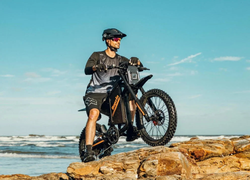 Moto tout-terrain électrique pour adultes, 60 V 35 Ah, 3 000 W, 45 mi/h et autonomie de 37 à 68 mi, vélo de montagne tout-terrain à pneus larges de 25 po, UL2849