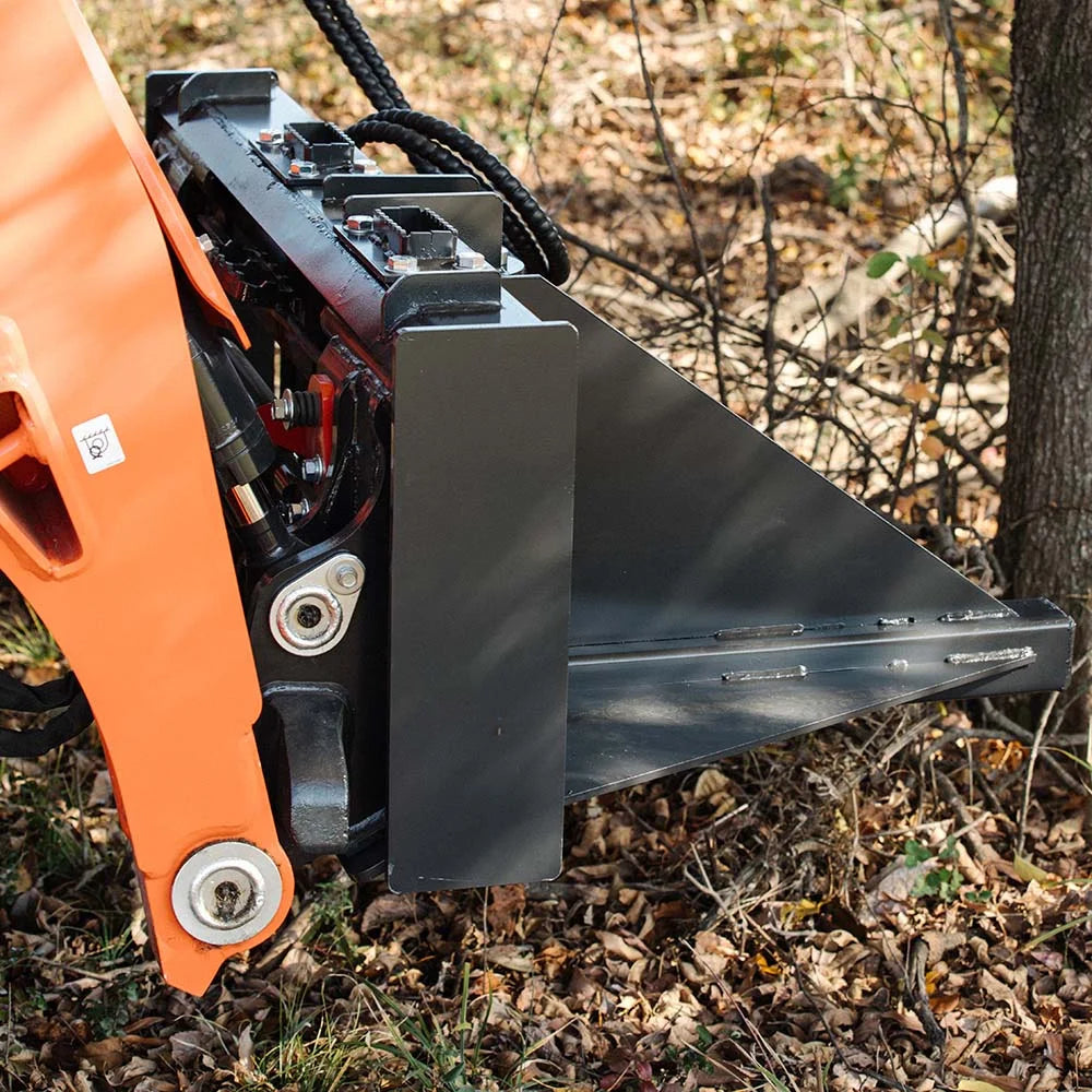 Accessoires Titan : extracteur de poteaux et d'arbres pour chargeuse compacte et tracteur niveleur