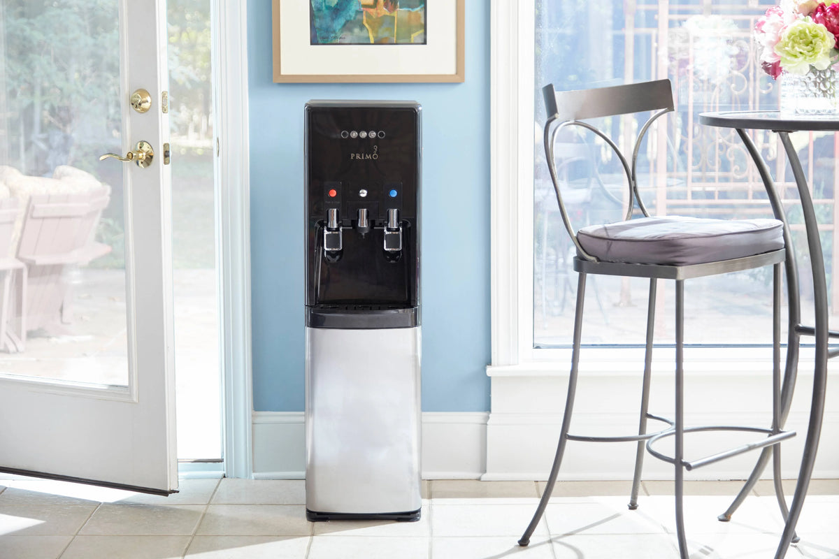 Primo Water? Distributeur d’eau Pro 2 à température contrôlée avec chargement par le bas et machine à café à dosettes individuelles, noir