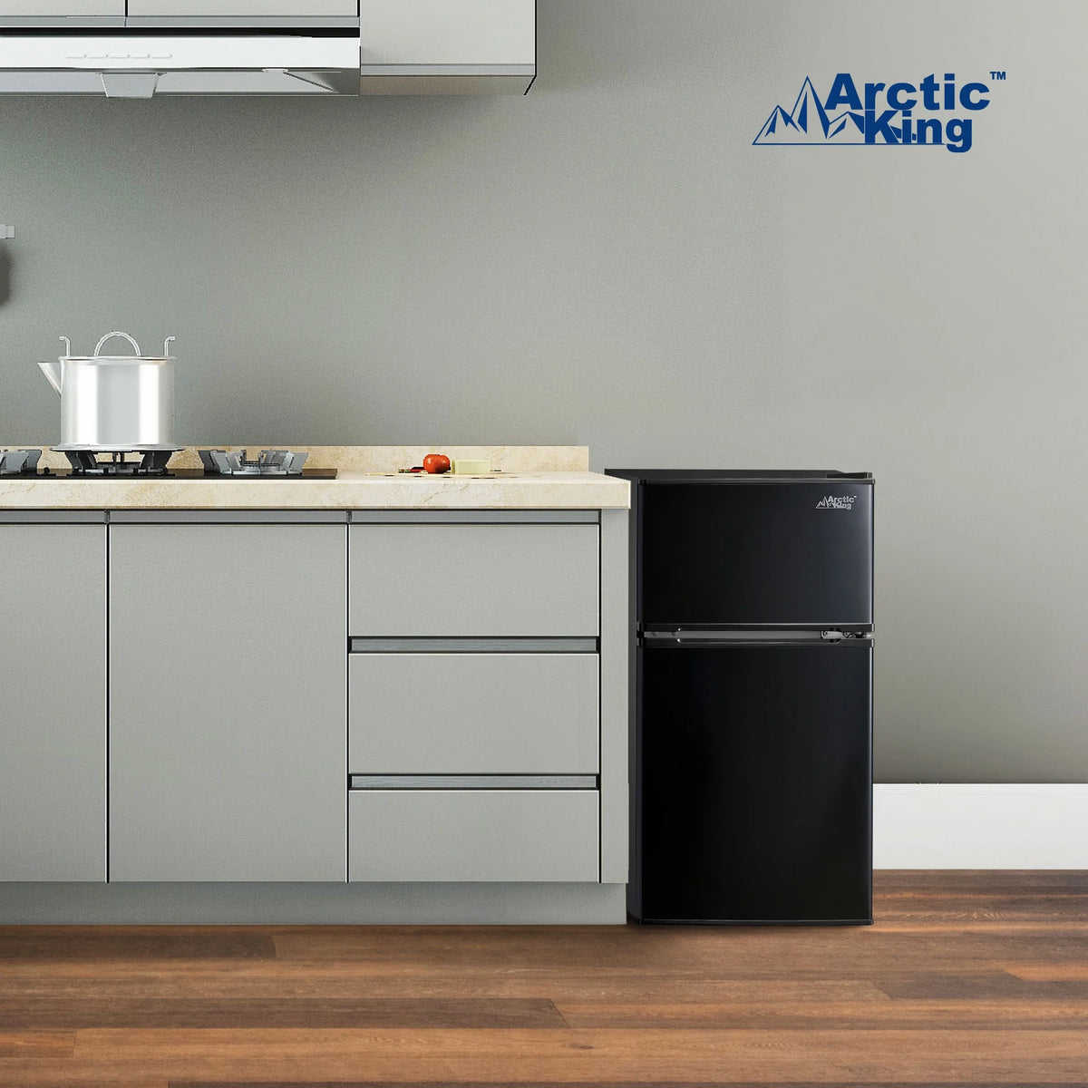 Mini-réfrigérateur Arctic King de 3,2 pi³, à deux portes avec congélateur, en acier inoxydable, certifié Energy Star