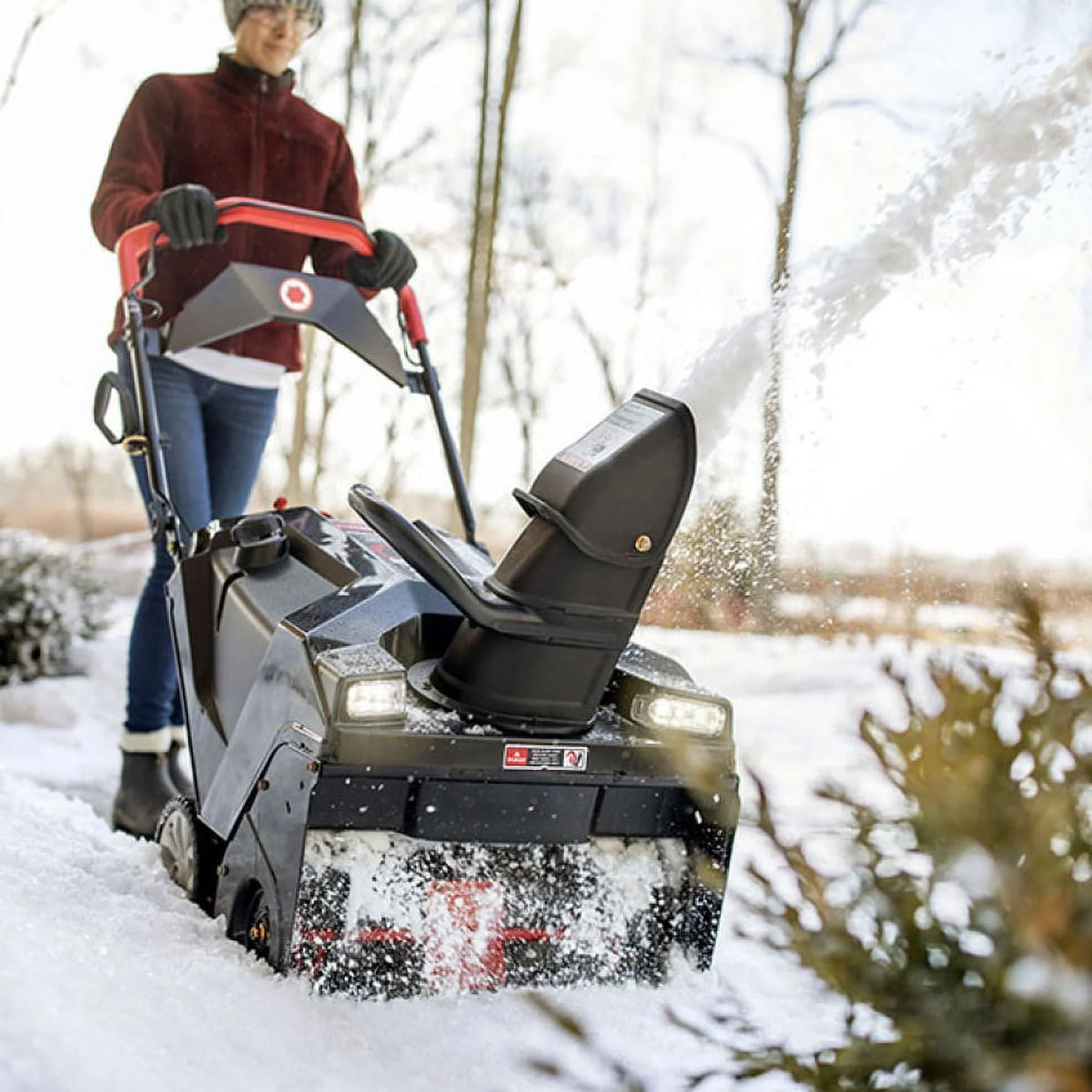 Souffleuse à neige à essence à une étape Troy-Bilt Squall de 21 po, 123 cc, avec contrôle de goulotte E-Z, modèle 123R
