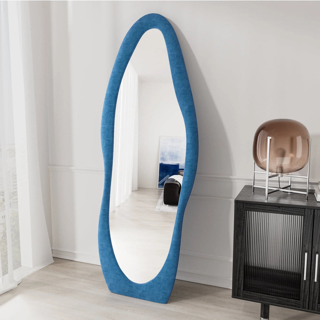 Miroir en pied irrégulier VLUSH, miroir sur pied à suspendre et à poser, miroir mural ondulé 63x24 (bleu)