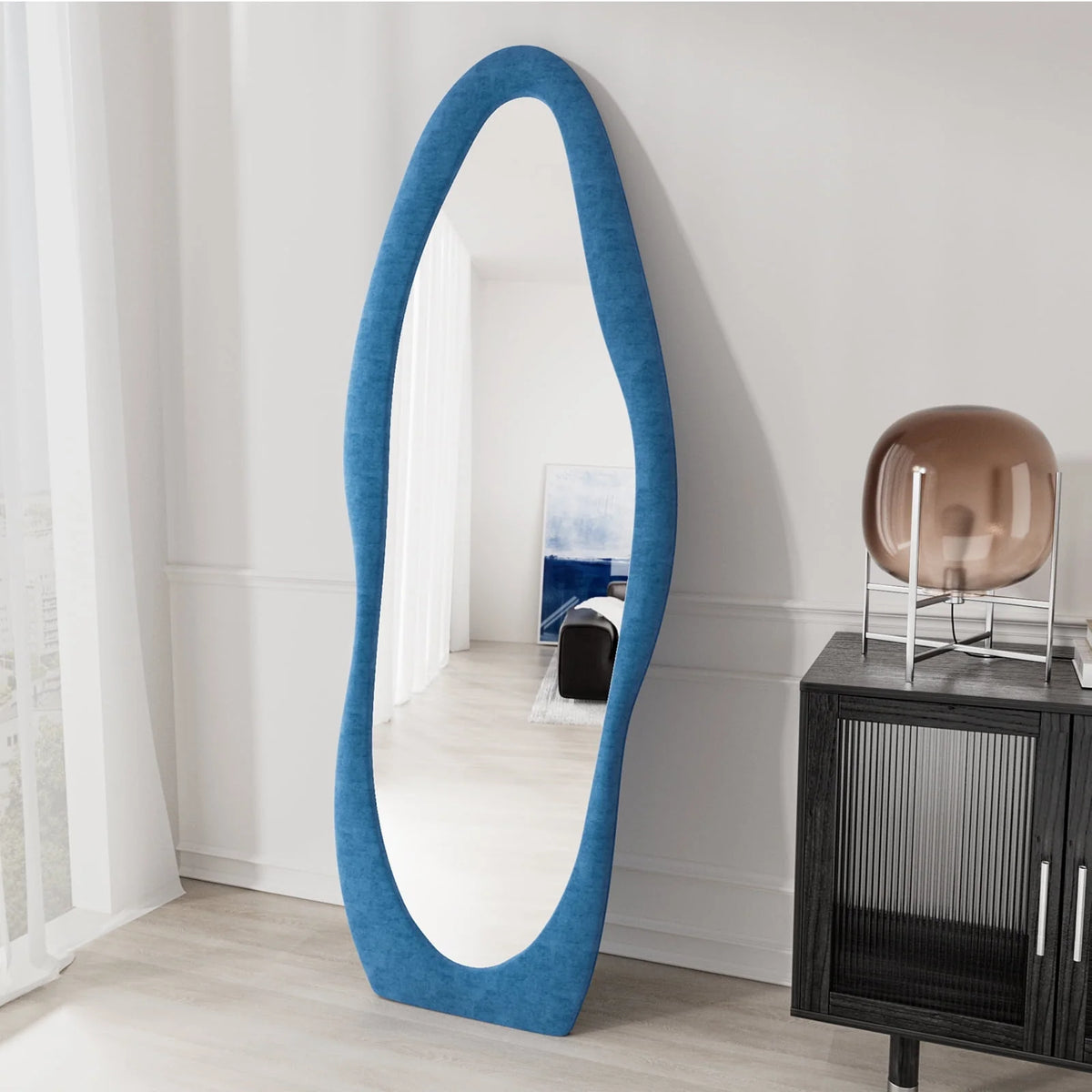 Miroir en pied irrégulier VLUSH, miroir sur pied à suspendre et à poser, miroir mural ondulé 63x24 (bleu)