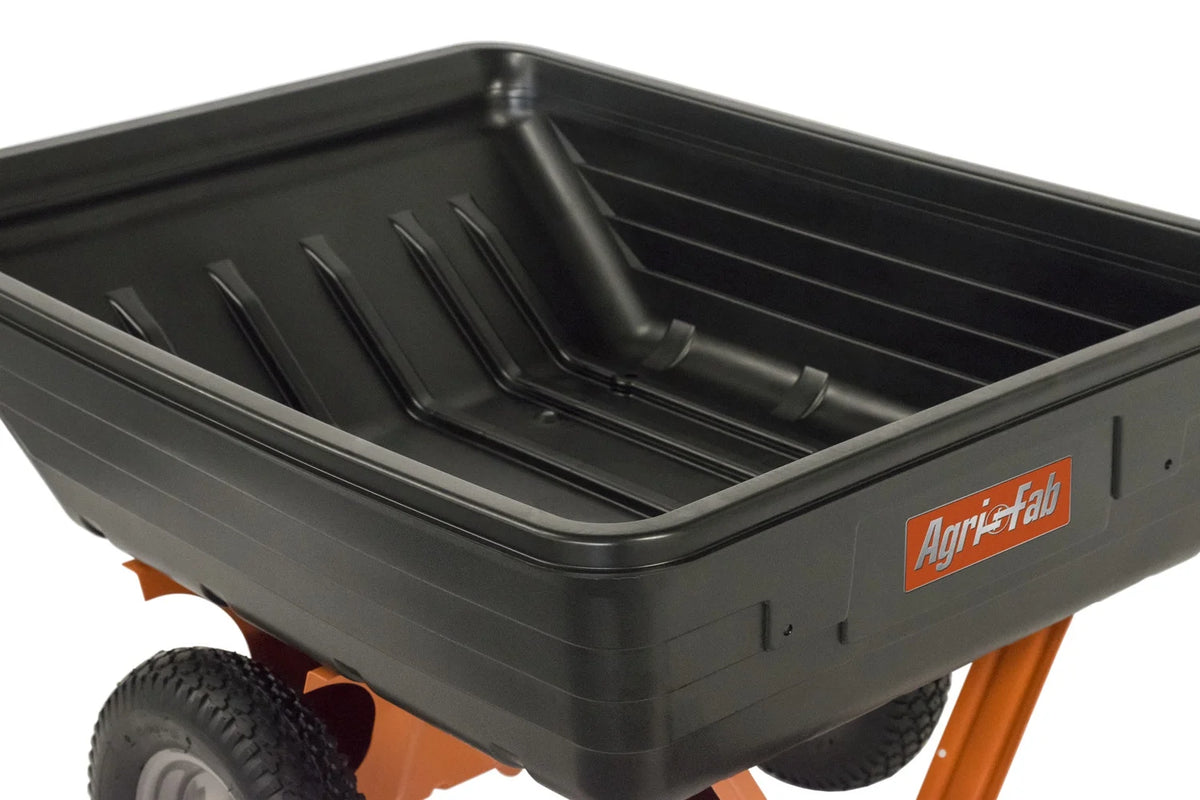 Chariot de remorque cubique en poly pour pelouse et jardin de 10 pi Agri-Fab, Inc. - Modèle no 45-0533
