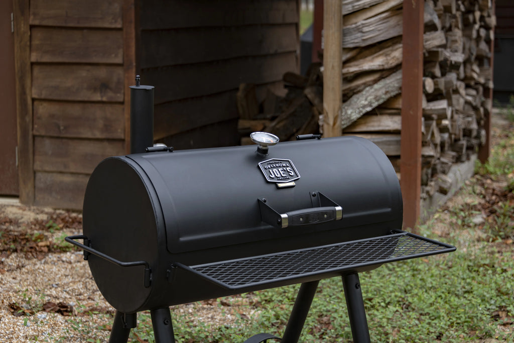 Barbecue à charbon en forme de tonneau Oklahoma Joe's