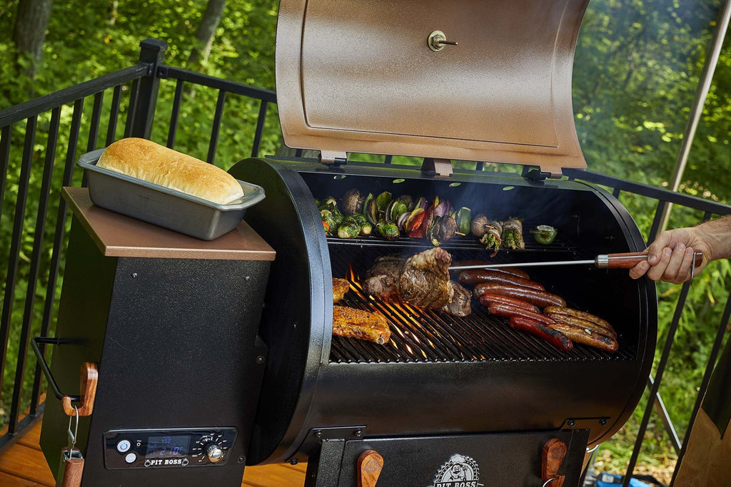 Barbecue à granulés et au bois Pit Boss 700 Classic avec gril à flammes