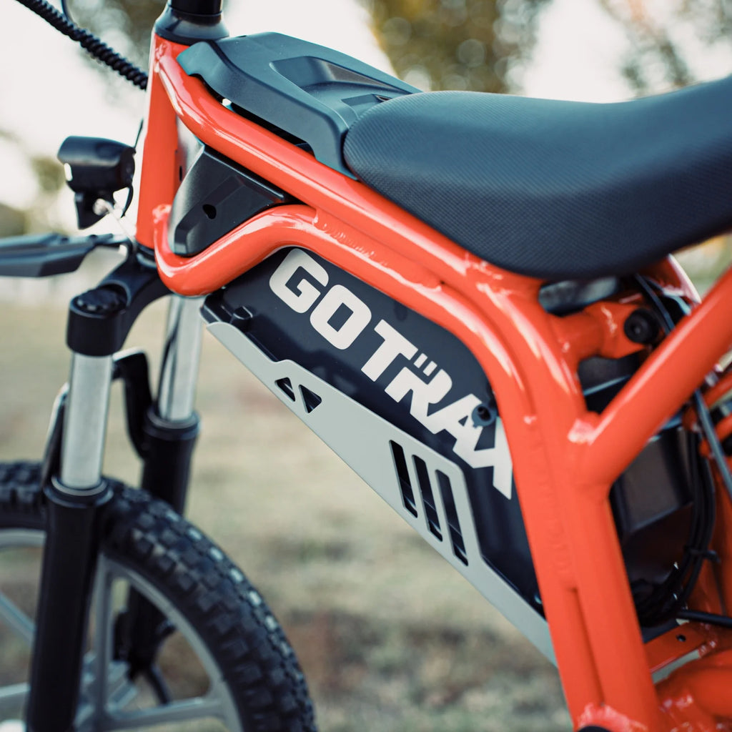 GOTRAX Fitz16 Moto tout-terrain électrique pour enfants à partir de 8 ans, moteur de 350 W, pneus tout-terrain de 16 pouces, double suspension, vitesse de 15,5 mi/h, autonomie de 16 mi, phare à DEL, noire