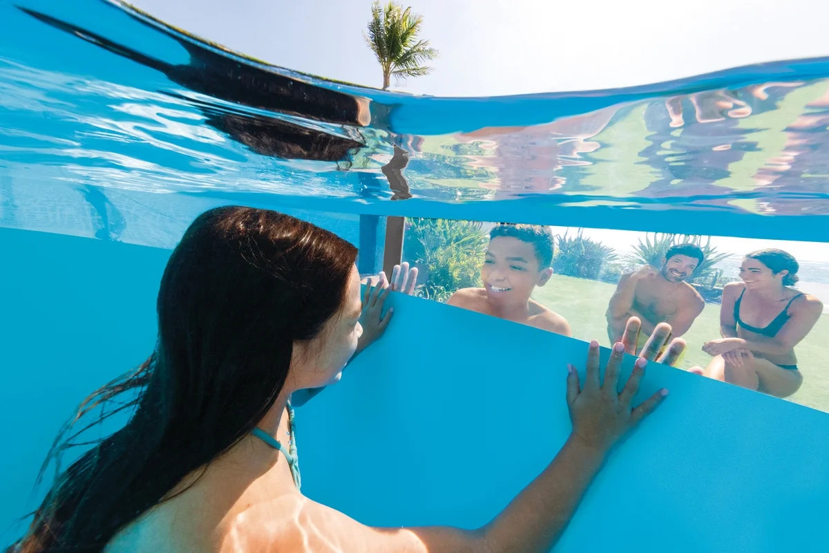 Ensemble piscine hors sol Intex Clearview 17' x 48' à structure Prism avec pompe
