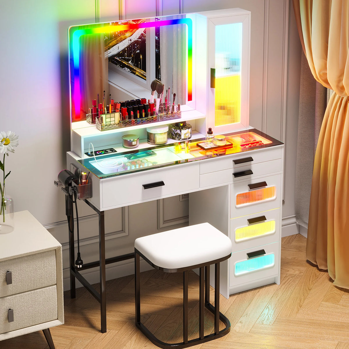 Coiffeuse HNEBC avec miroir et éclairage RGB, coiffeuse de maquillage avec plateau en verre, éclairage à détecteur automatique et charge sans fil, ensemble de coiffeuse avec tabouret rembourré, coiffeuse avec 6 tiroirs (blanc)