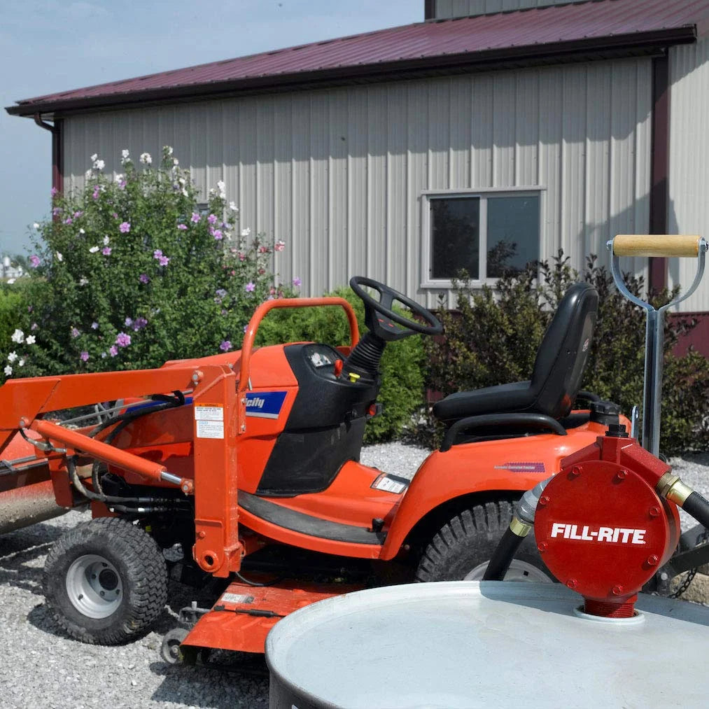 Pompe manuelle à piston Fill-Rite FR152 avec tube télescopique en acier et bec verseur