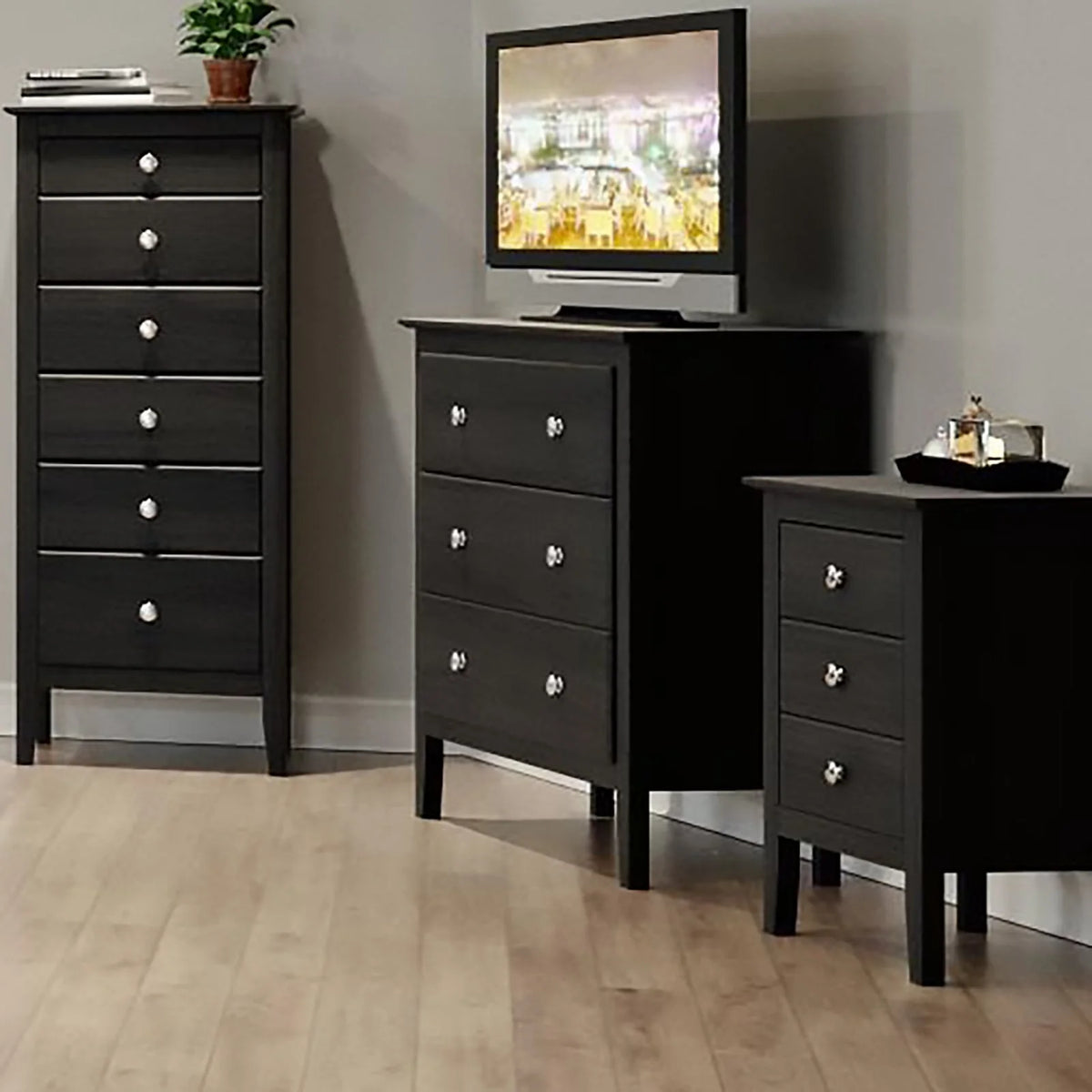 Commode Adeptus Easy Pieces en bois massif à 4 tiroirs - Blanc