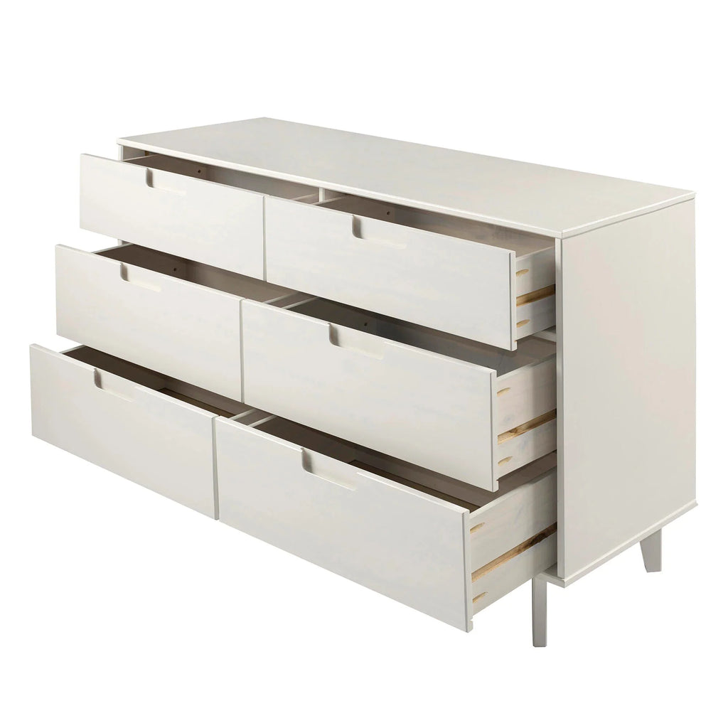 Commode en bois caramel à 6 tiroirs de style moderne du milieu du siècle