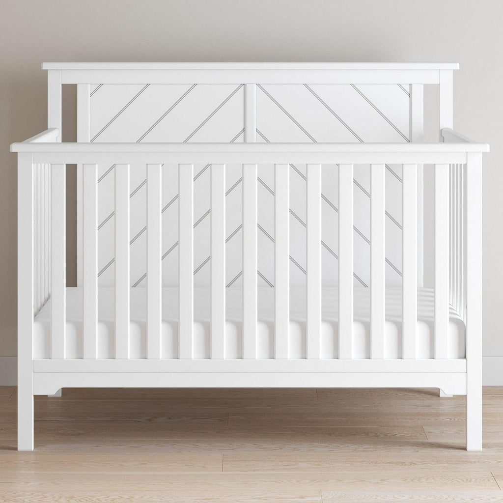 Lit convertible 4-en-1 Hampton de Child Craft. Panneau supérieur plat. 3 hauteurs de matelas. Blanc mat