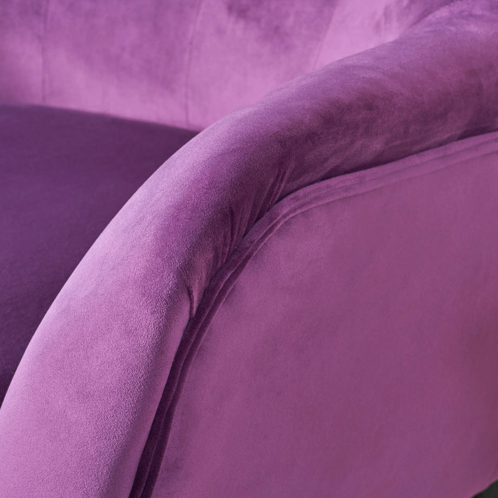Fauteuil à oreilles en velours Noble House Simon, violet