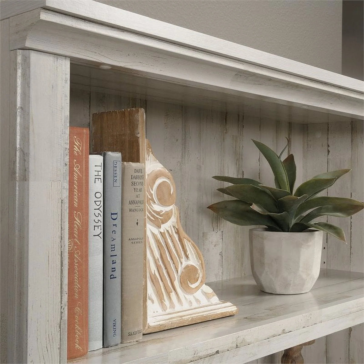 Bibliothèque haute contemporaine Pemberly Row en bois à 5 étagères, blanc à lattes