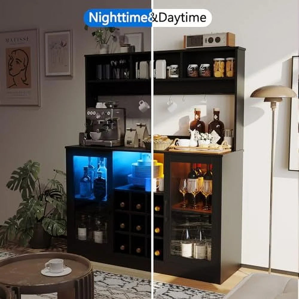 Meuble bar à café et à vin Juiluna avec prise électrique, 6 crochets, 9 porte-verres et étagère réglable, meuble à boissons avec éclairage LED, buffet avec étagère de rangement pour cuisine, noir