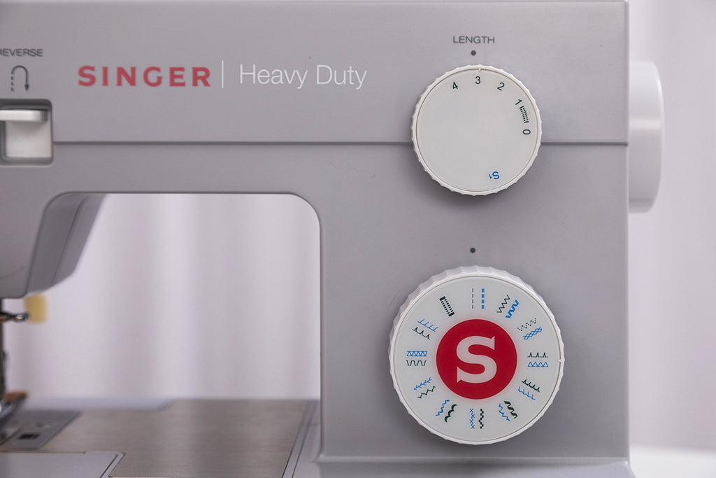 Machine à coudre SINGER Heavy Duty 4423