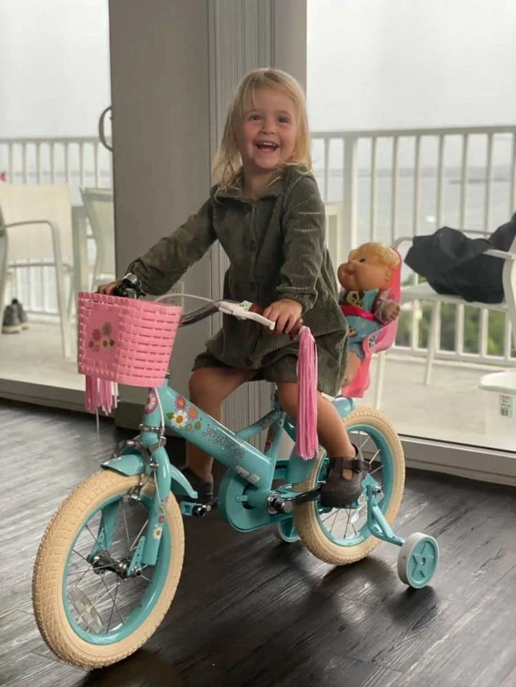 JOYSTAR Little Daisy Vélo pour enfant 14 pouces pour filles de 3 4 5 ans Vélo de princesse pour enfants avec freins à main Roues stabilisatrices Panier Serpentins Vélo pour tout-petits Bleu