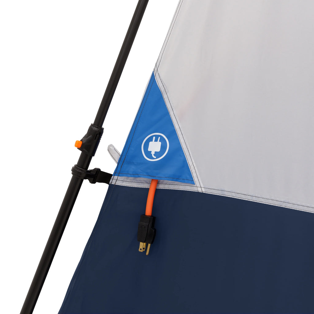 Tente cabane Ozark Trail 13' x 9' pour 8 personnes avec arceaux lumineux à LED, 32 lb