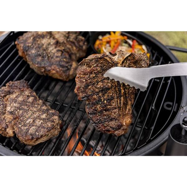 Fumoir et barbecue à tambour Bronco Pro Charcoal orange avec 366 po² d’espace de cuisson