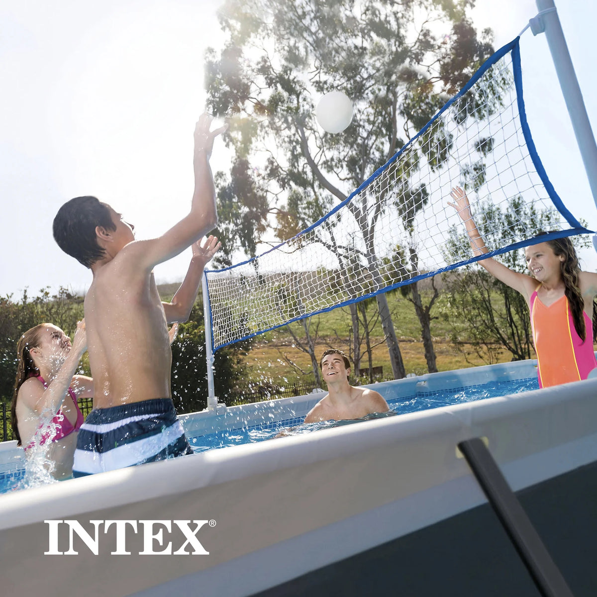 Piscine hors-sol INTEX Ultra XTR 7,32 m x 3,66 m x 1,32 m, bouées (lot de 2) et glacière gonflable