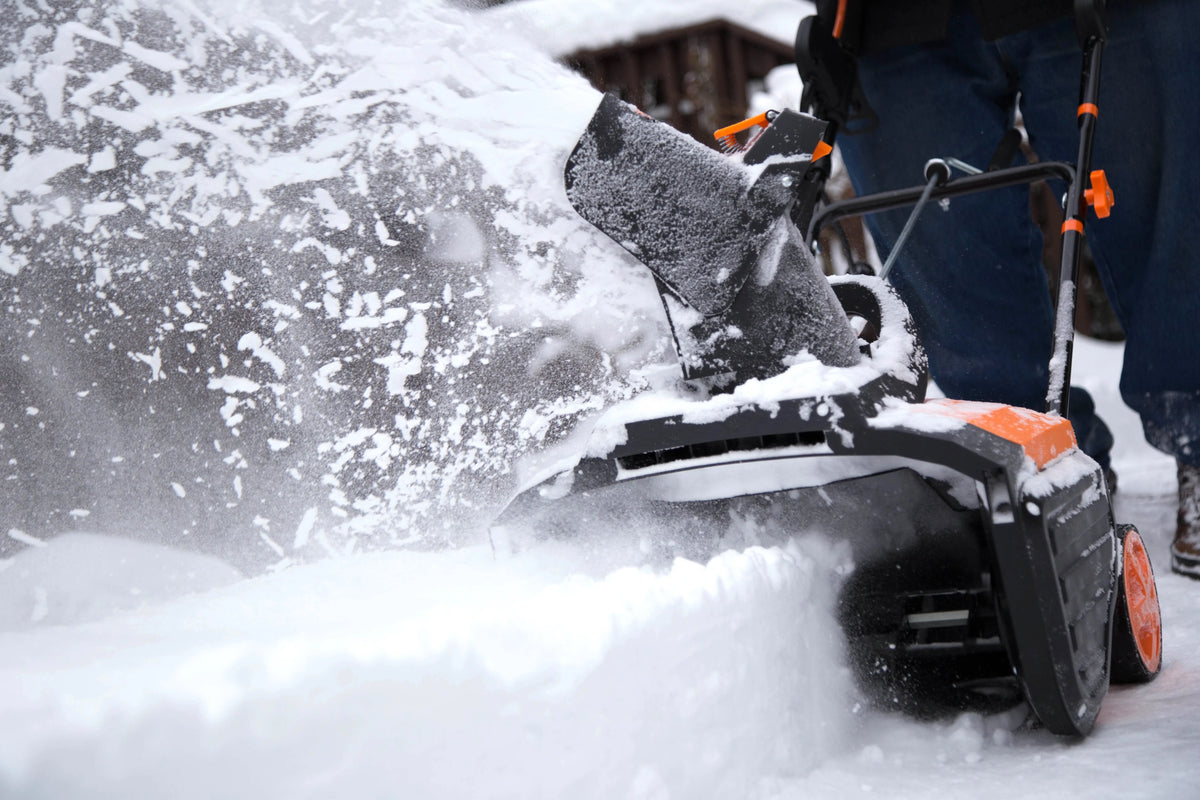 Souffleuse à neige électrique WEN Snow Blaster de 18 pouces, 13,5 A