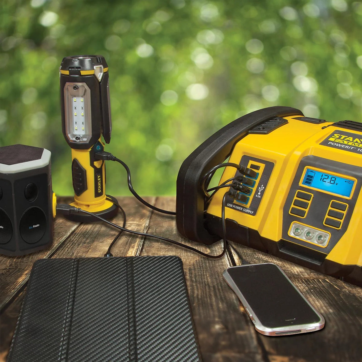 Station d’énergie professionnelle Stanley Fatmax avec compresseur d’air de 120 PSI