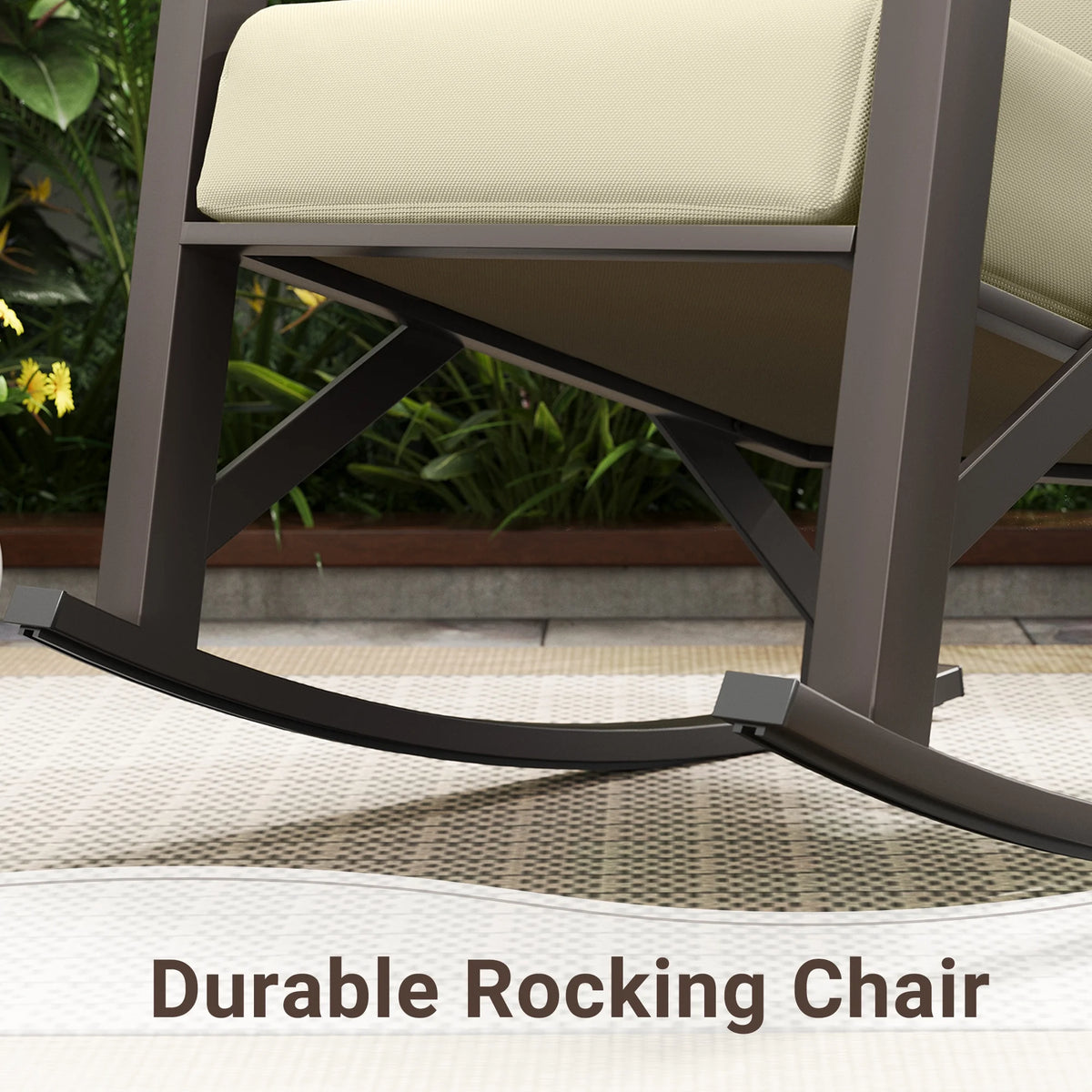Ensemble de bistrot MRUAKA avec chaises à bascule, ensemble de mobilier de patio extérieur 3 pièces avec 2 chaises à bascule et 1 table basse en métal avec coussins épais pour porche, cour arrière, bord de piscine, beige