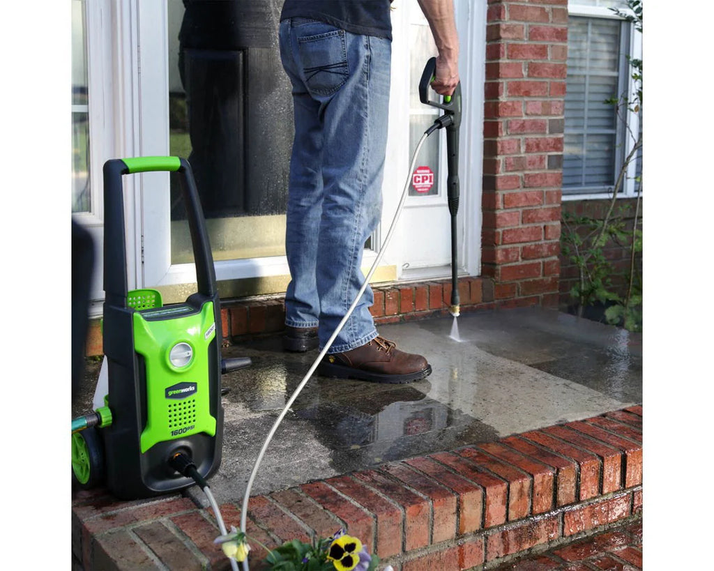 Produit arrêté - Nettoyeur haute pression électrique filaire Greenworks 1600 PSI, 13 A, 1,2 GPM, 5100102