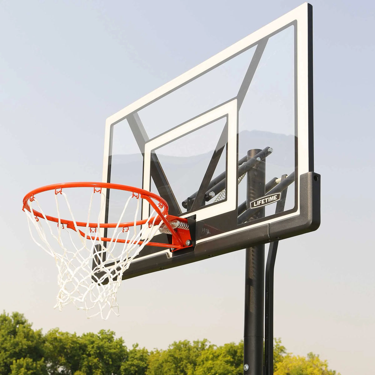Panier de basket portable incassable Lifetime de 48 pouces avec bras robuste réglable et arceau Slam-It, modèle C 90585 – Jeu en plein air